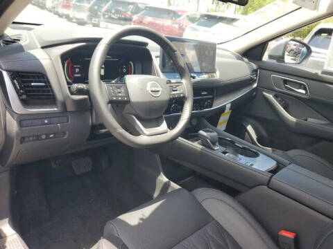 2025 Nissan Rogue Platinum