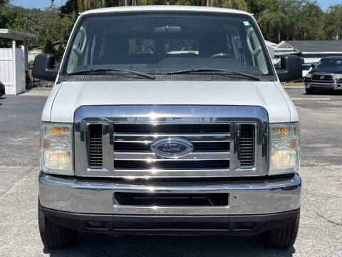 2009 Ford E-Series E-350 SD XLT