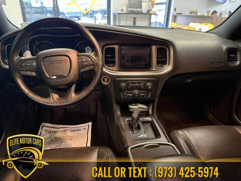 2017 Dodge Charger SXT