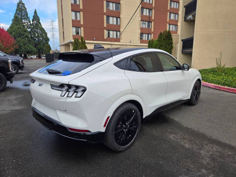 2025 Ford Mustang Mach-E GT