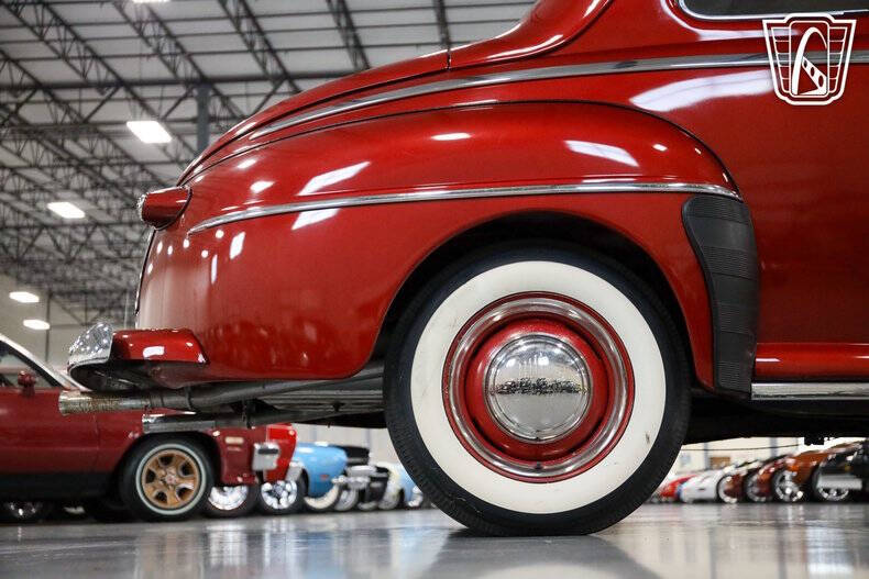 1947 Ford Deluxe