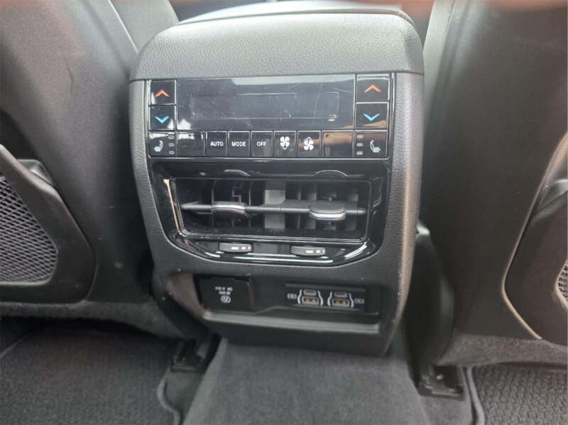 2022 Jeep Grand Cherokee
