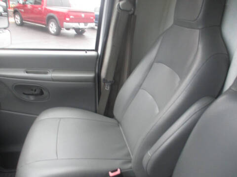 2011 Ford E-Series E-450 SD