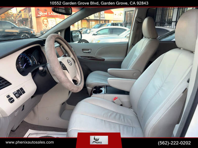 2011 Toyota Sienna Limited 7-Passenger