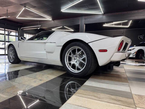 2005 Ford GT
