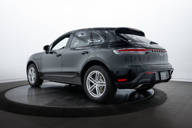 2025 Porsche Macan