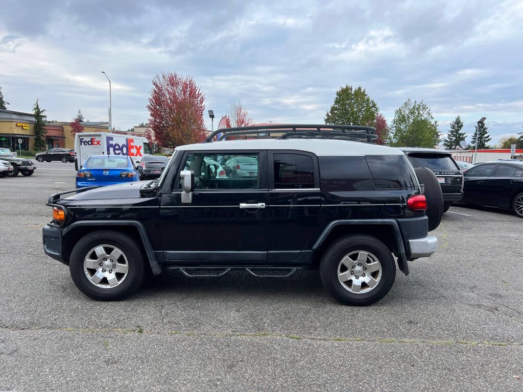 2007 Toyota FJ Cruiser for sale at PLATINUM AUTO SALES INC in Lacey, WA