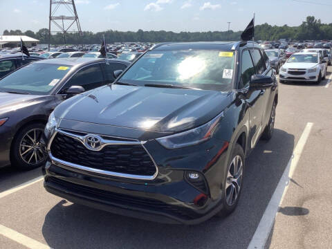 2021 Toyota Highlander for sale at EADS AUTO SALES in Arlington TN