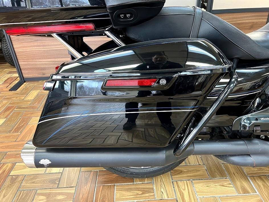 Harley-DavidsonUltra Limited8