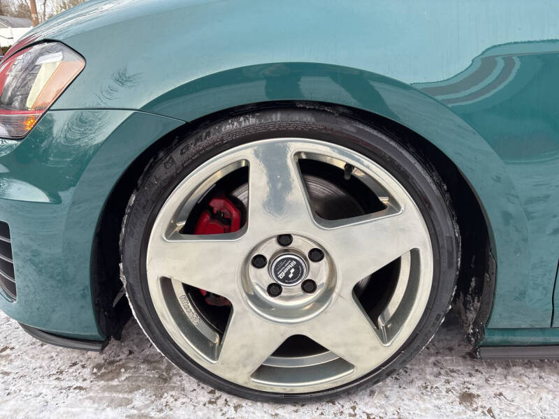 2017 Volkswagen Golf GTI SE