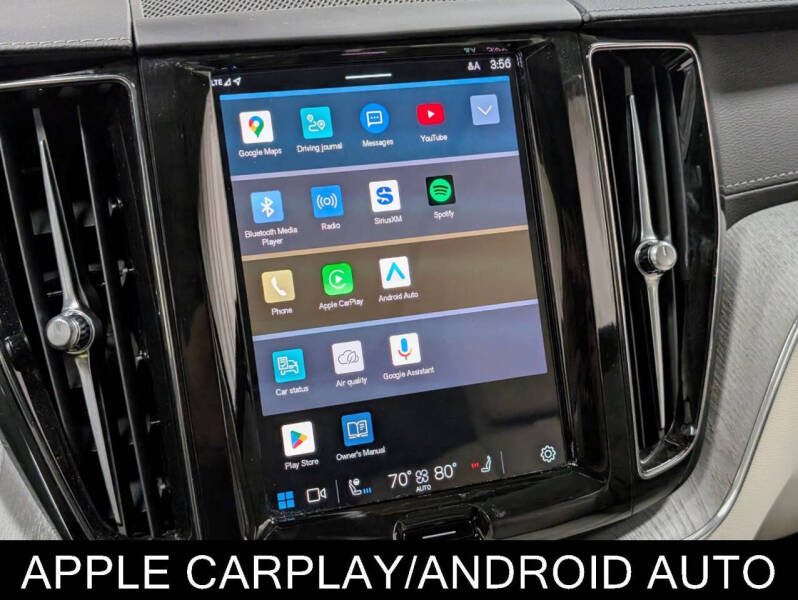 2024 Volvo XC60 B5 Ultimate Dark Theme