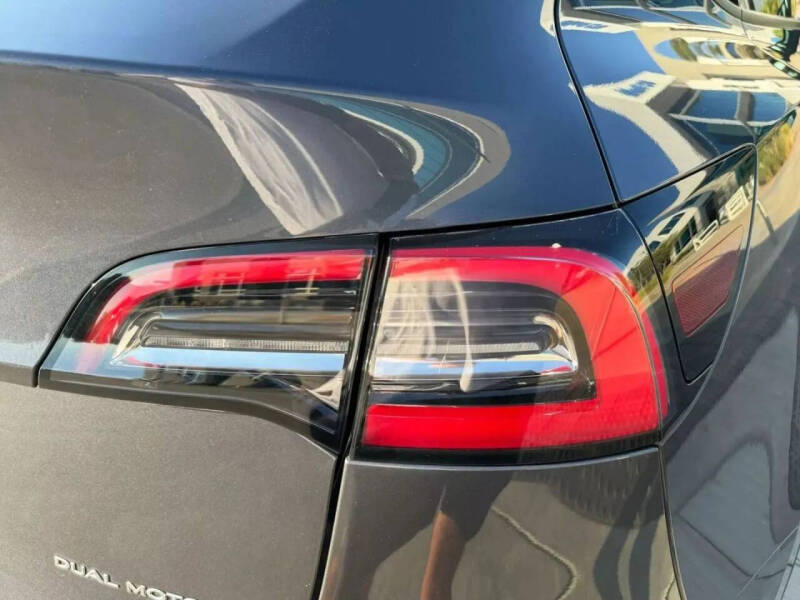 2024 Tesla Model Y Long Range