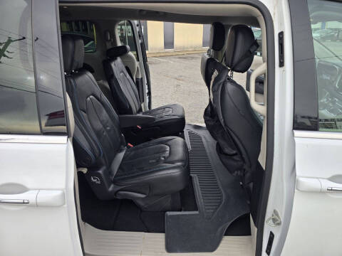 2021 Chrysler Pacifica Touring L