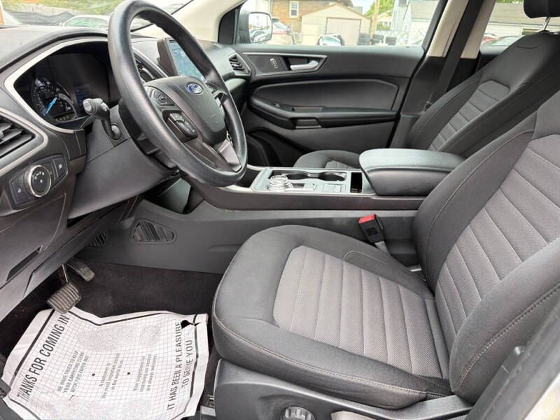 2021 Ford Edge SE