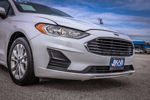 2020 Ford Fusion SE