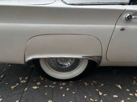 1957 Ford Thunderbird