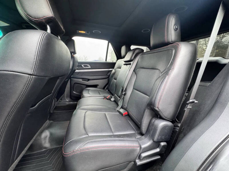 2016 Ford Explorer Sport