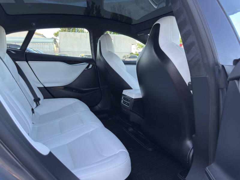 2017 Tesla Model S 75