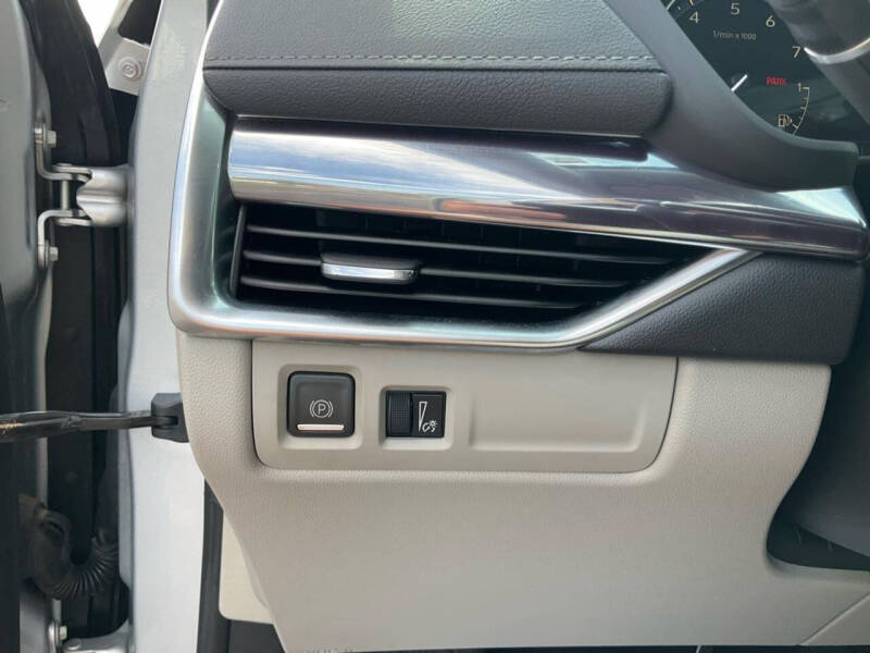 2021 Cadillac XT4 Luxury