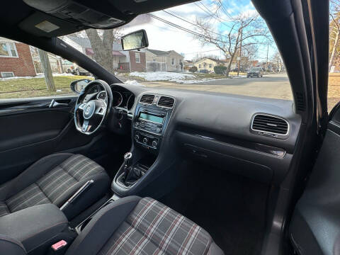 2013 Volkswagen GTI Base PZEV