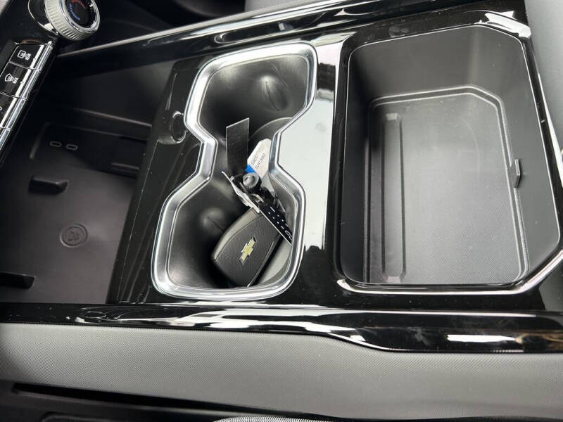 2025 Chevrolet Silverado EV LT