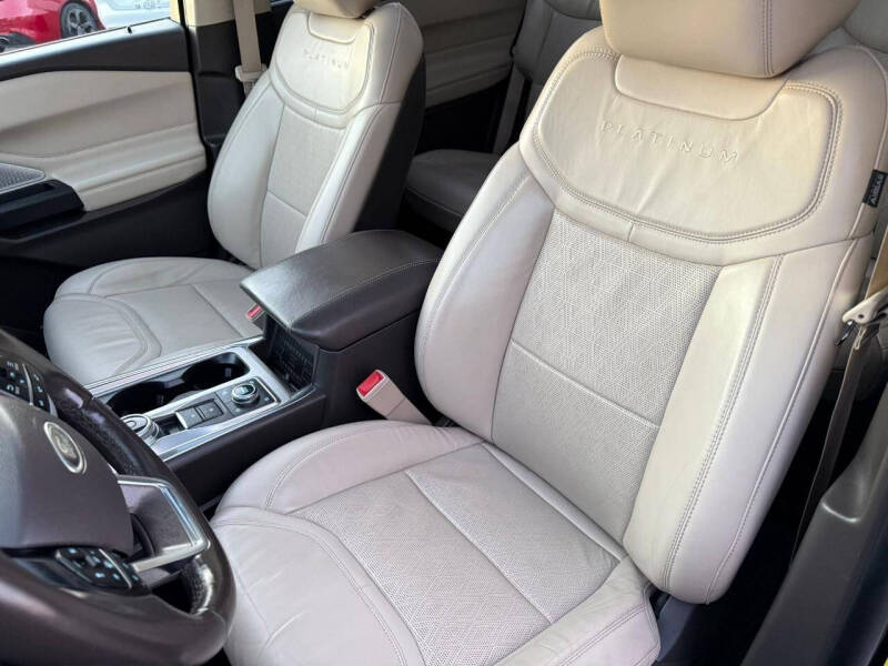 2020 Ford Explorer Platinum