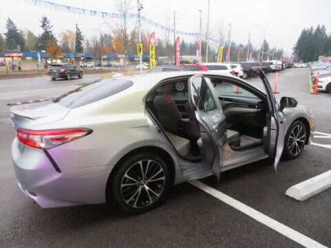 2019 Toyota Camry SE