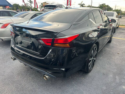 2019 Nissan Altima 2.5 SR