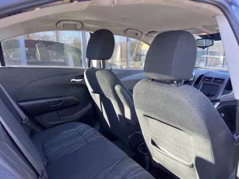 2016 Chevrolet Sonic LT Auto