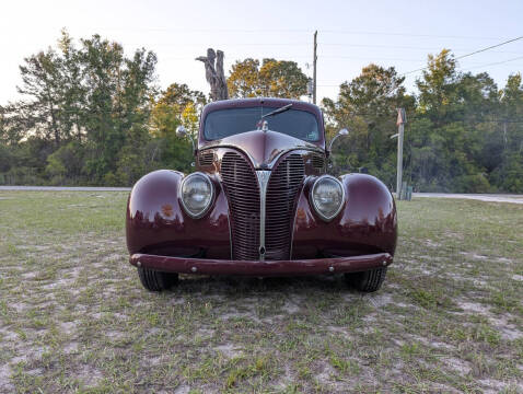 1938 Ford Deluxe