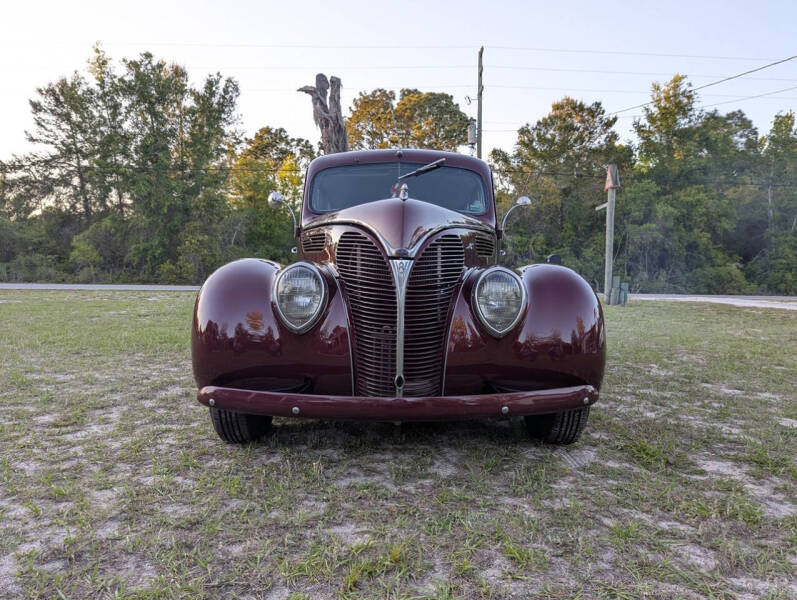 1938 Ford Deluxe