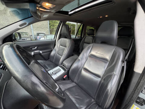 2013 Volvo XC90 3.2 R-Design Platinum