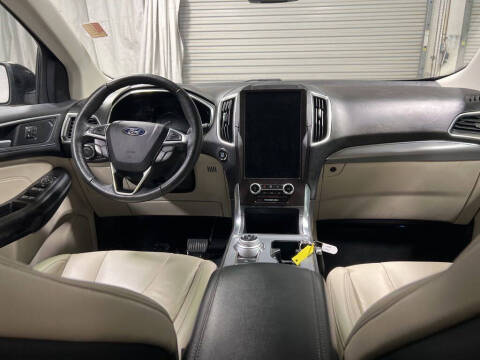 2021 Ford Edge Titanium