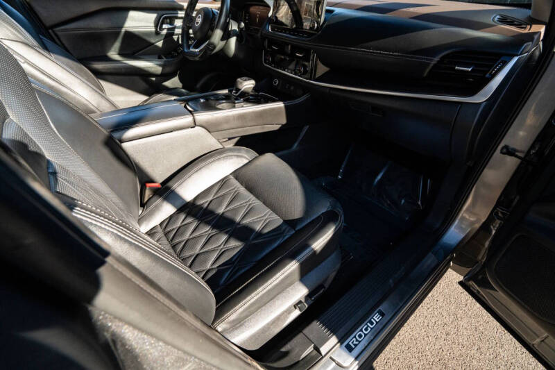 2021 Nissan Rogue Platinum