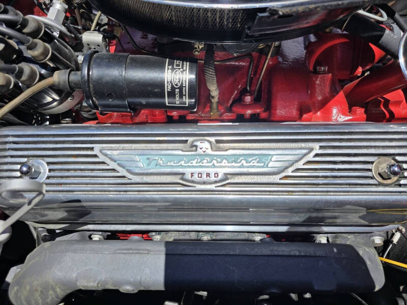 1957 Ford Thunderbird