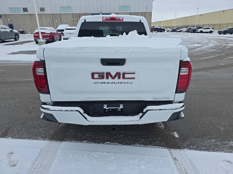 2024 GMC Canyon Elevation