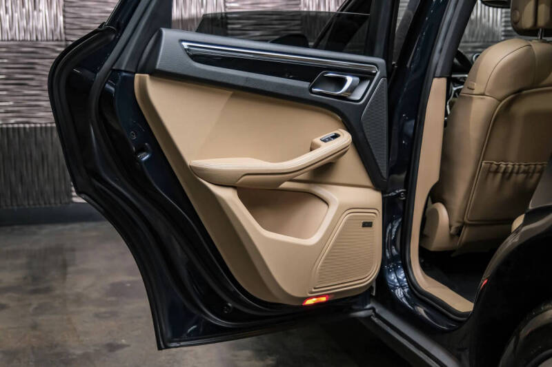 2018 Porsche Macan