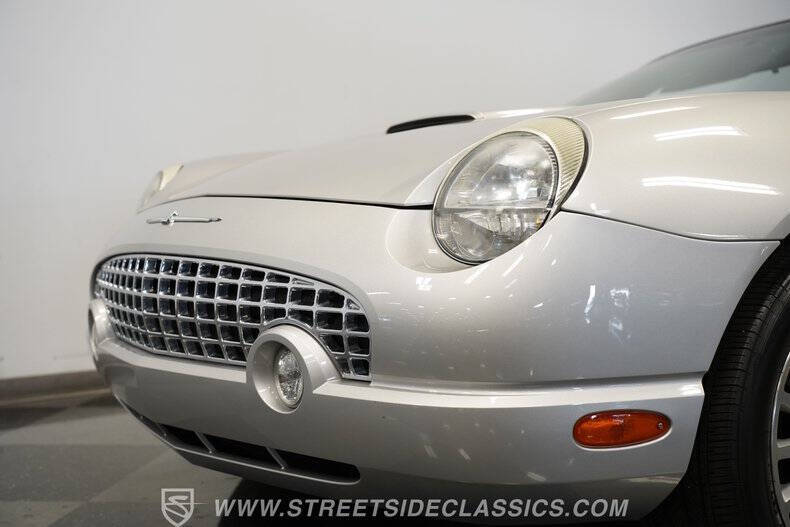 2004 Ford Thunderbird Deluxe