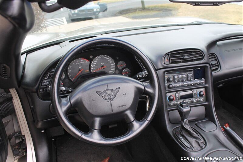 2000 Chevrolet Corvette 35