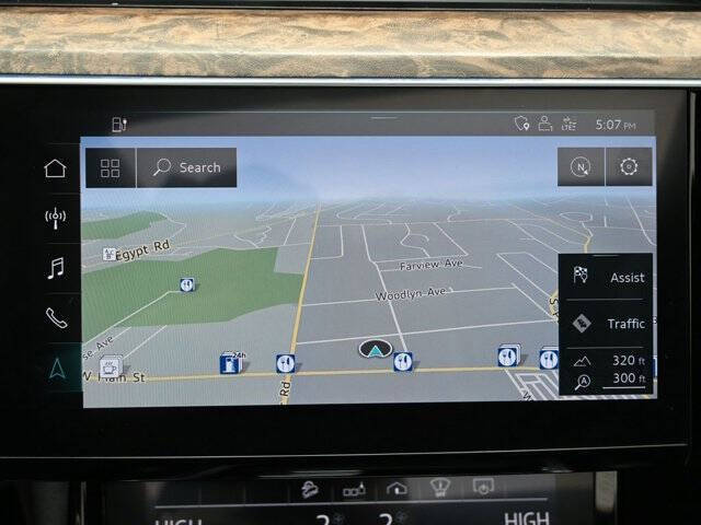 2019 Audi e-tron quattro Prestige