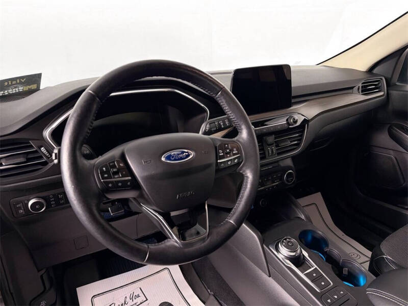 2020 Ford Escape Hybrid Titanium