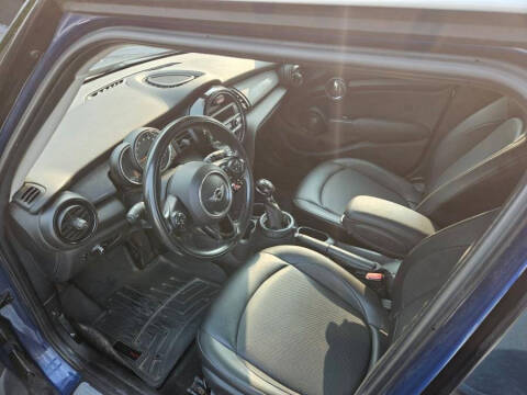 2015 MINI Hardtop 4 Door Cooper