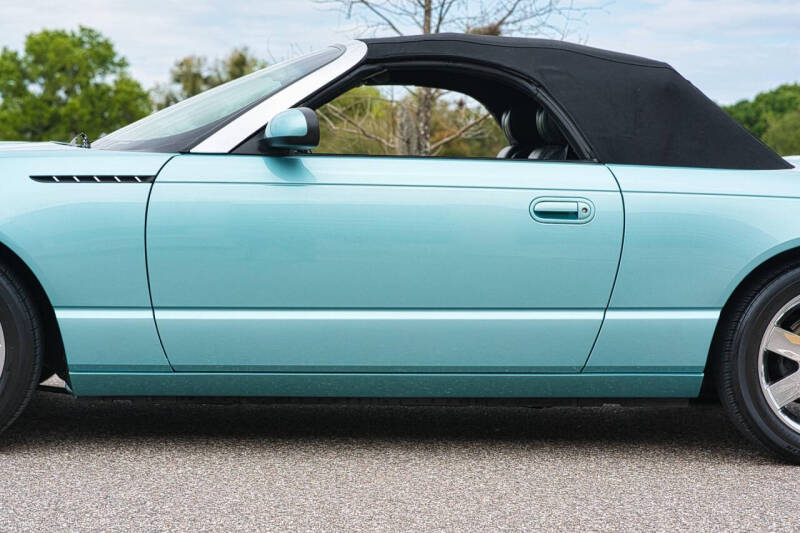 2002 Ford Thunderbird Deluxe