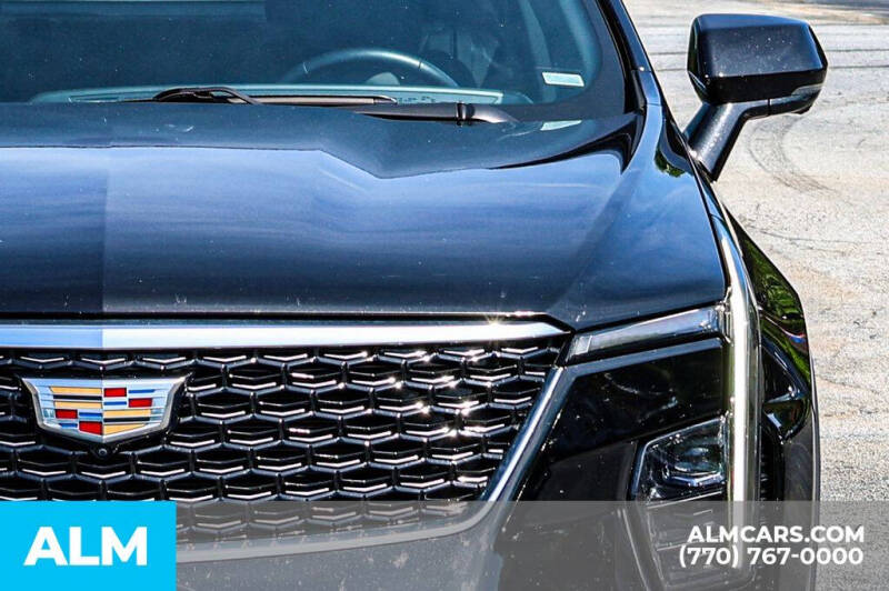 2025 Cadillac XT4 Premium Luxury
