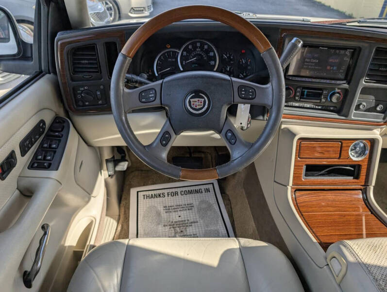 2003 Cadillac Escalade
