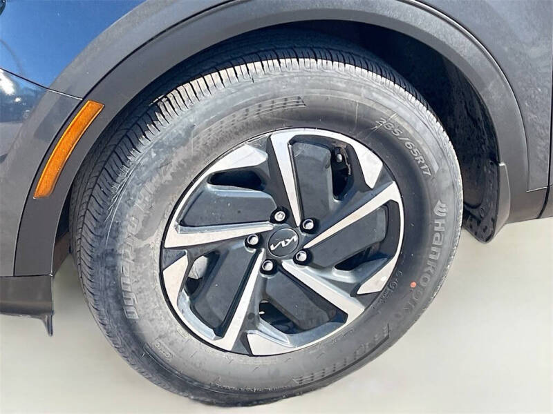 2024 Kia Sportage Hybrid LX