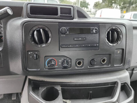 2018 Ford E-Series E-350 SD