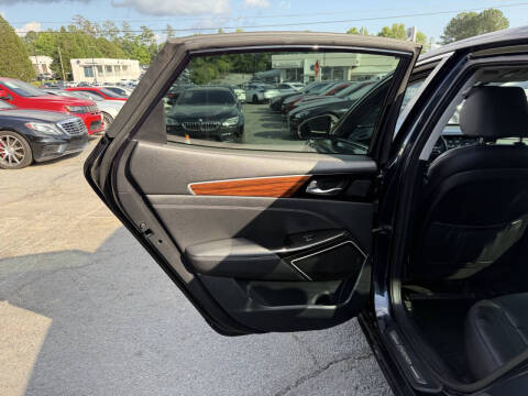 2017 Kia Cadenza Premium