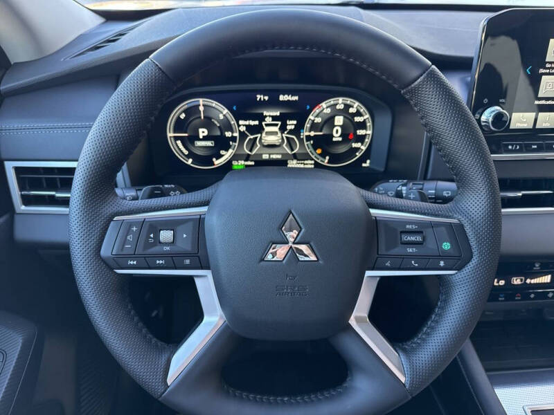 2025 Mitsubishi Outlander PHEV SEL