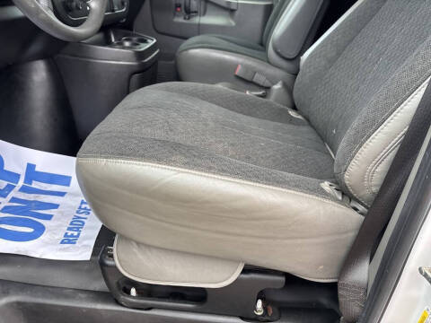 2021 Chevrolet Express 2500